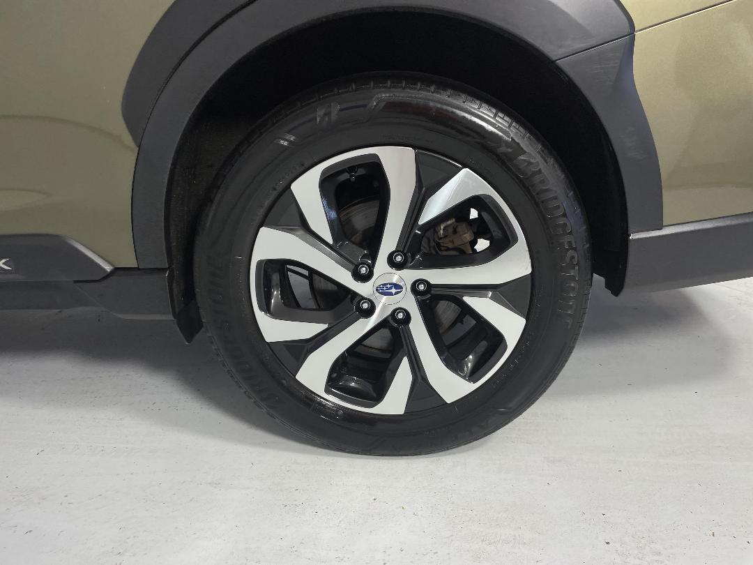 Photo '11' of Subaru Outback