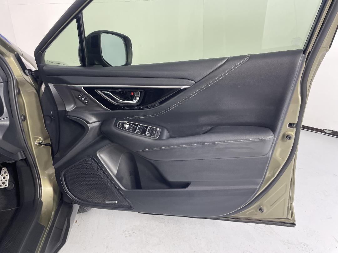 Photo '15' of Subaru Outback