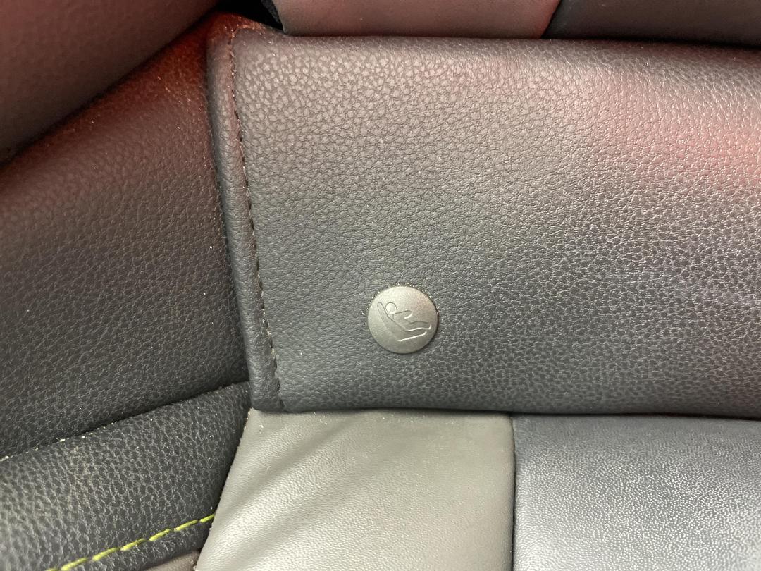 Photo '23' of Subaru Outback