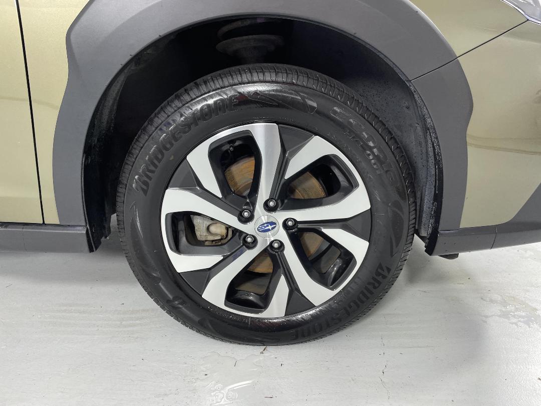 Photo '9' of Subaru Outback