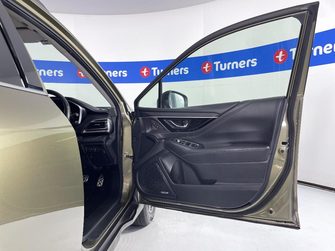 Photo '15' of Subaru Outback