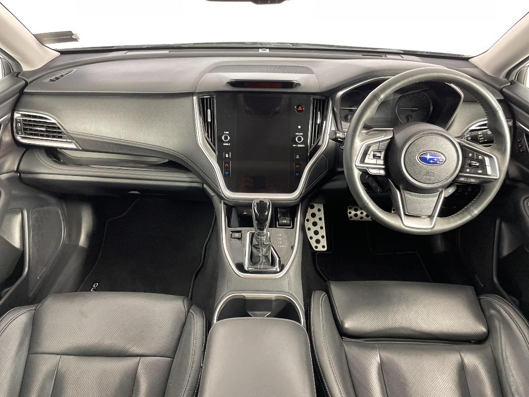 Photo '18' of Subaru Outback