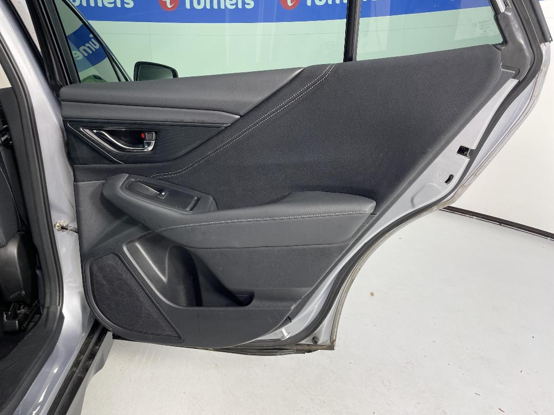 Photo '19' of Subaru Outback Photo '19' of Subaru Outback