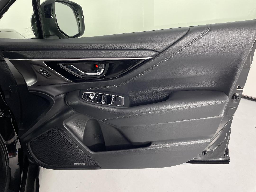 Photo '15' of Subaru Outback