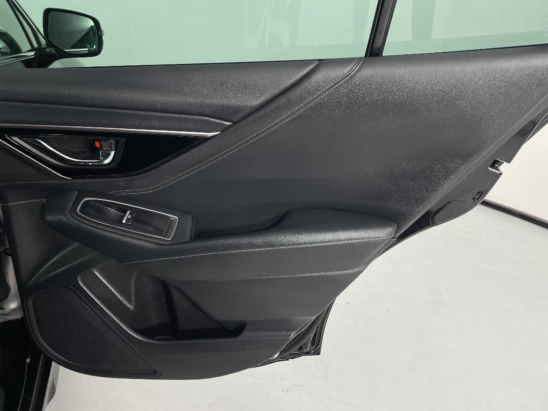 Photo '19' of Subaru Outback