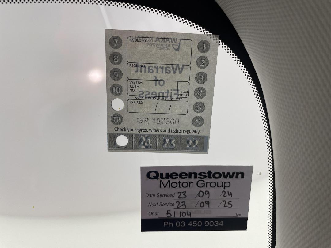 Photo '32' of Subaru Outback