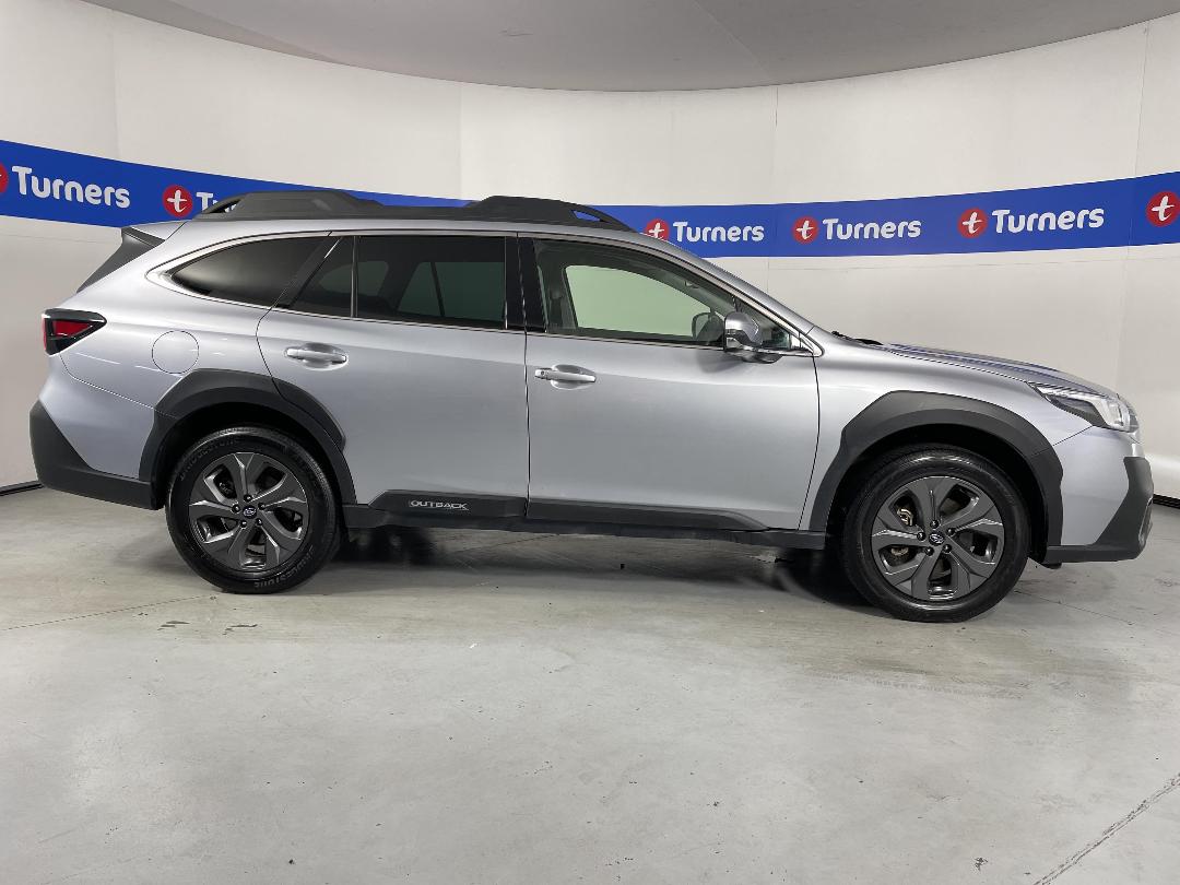 Photo '23' of Subaru Outback