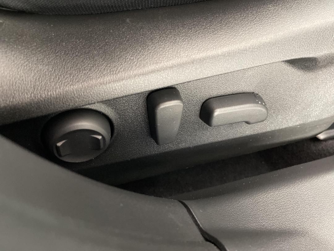 Photo '27' of Subaru Outback