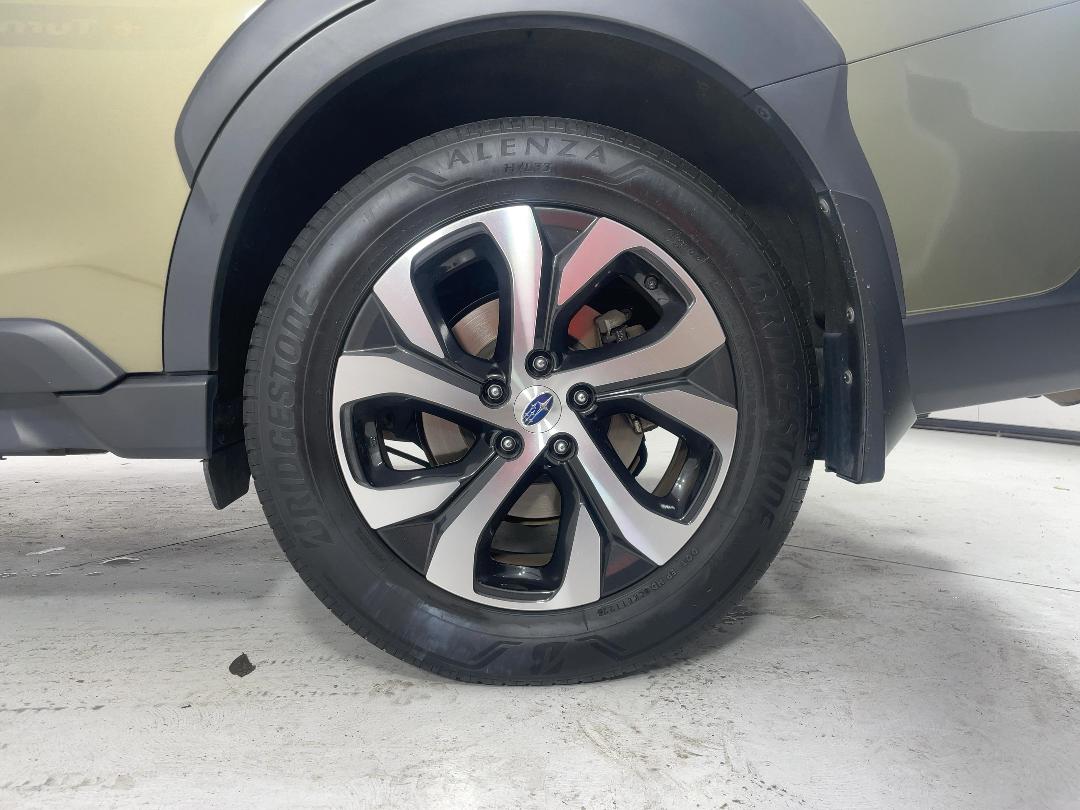 Photo '11' of Subaru Outback Photo '11' of Subaru Outback