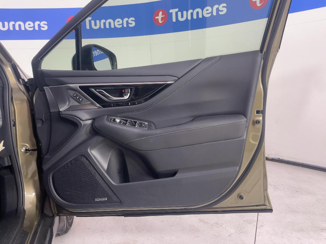 Photo '15' of Subaru Outback Photo '15' of Subaru Outback