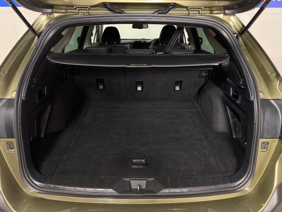 Photo '14' of Subaru Outback