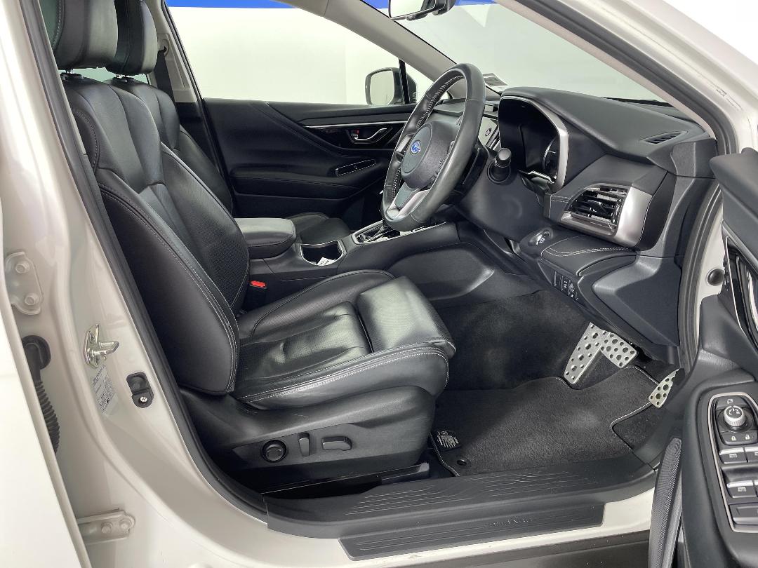 Photo '16' of Subaru Outback Photo '16' of Subaru Outback