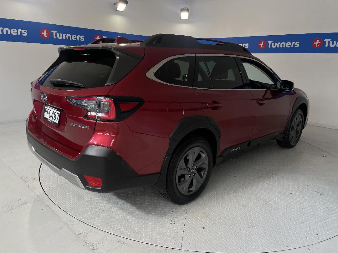 Photo '7' of Subaru Outback