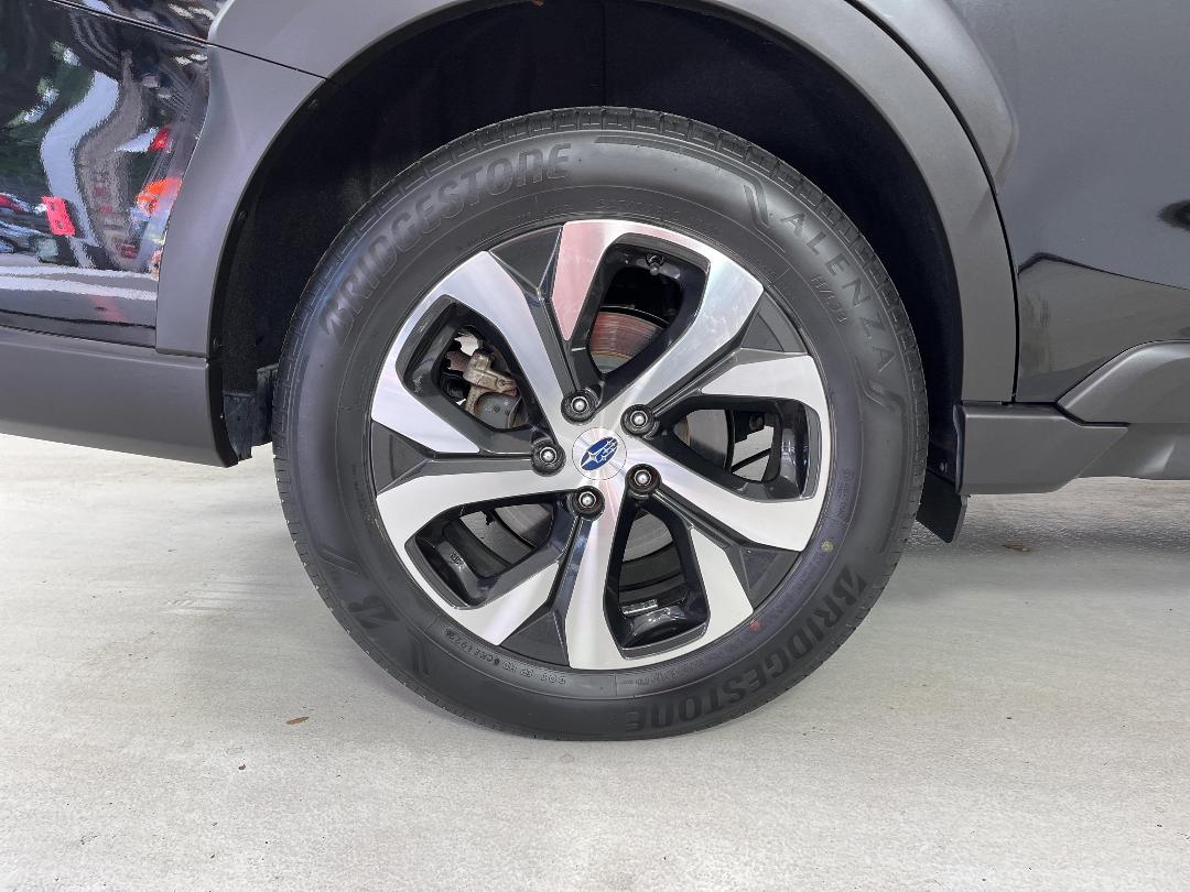 Photo '12' of Subaru Outback