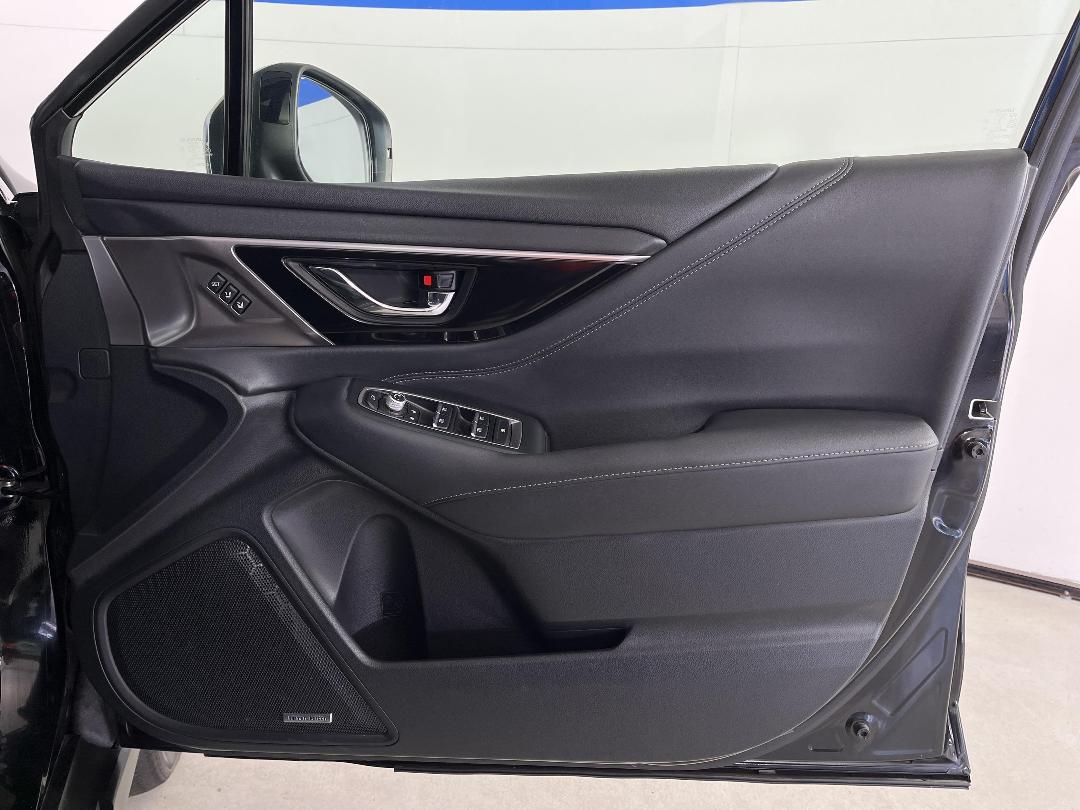 Photo '15' of Subaru Outback