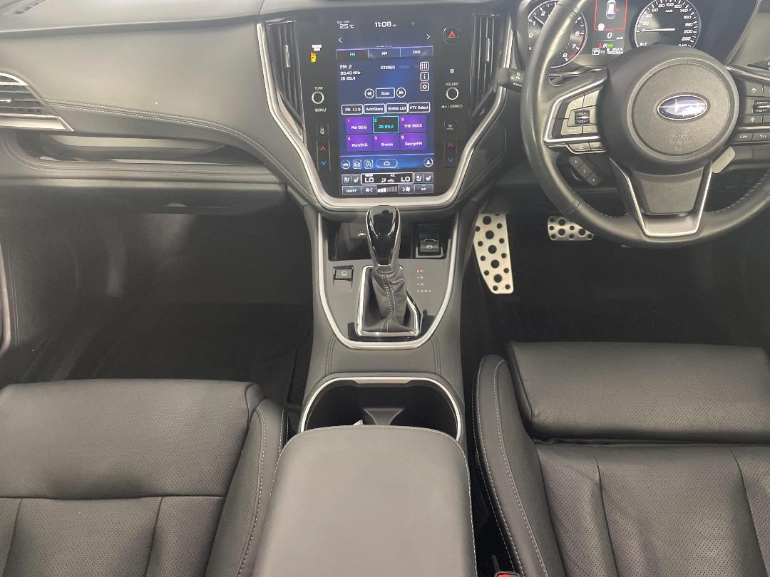 Photo '18' of Subaru Outback