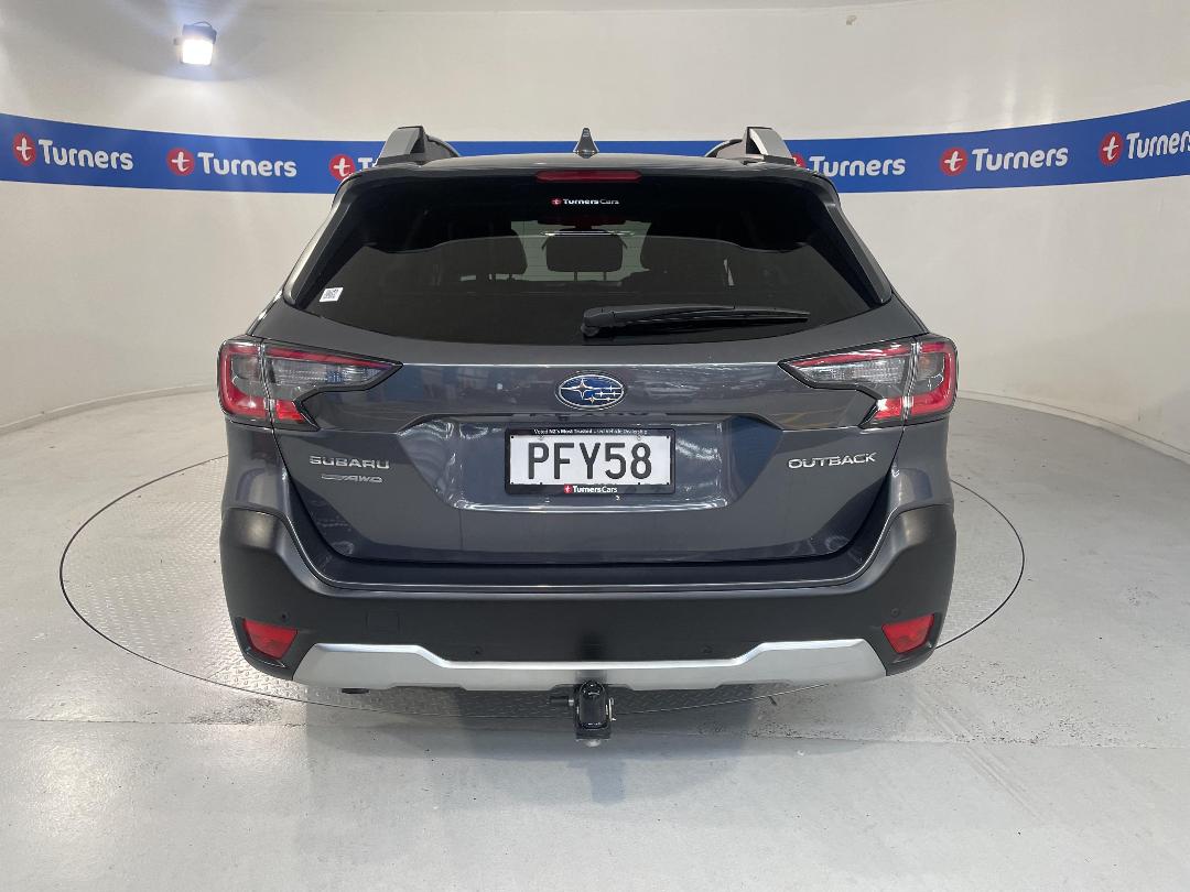 Photo '6' of Subaru Outback