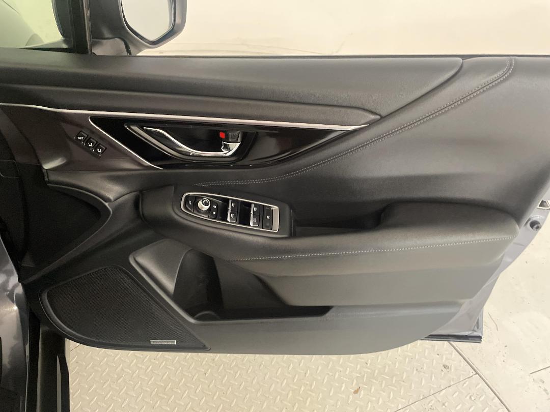 Photo '15' of Subaru Outback