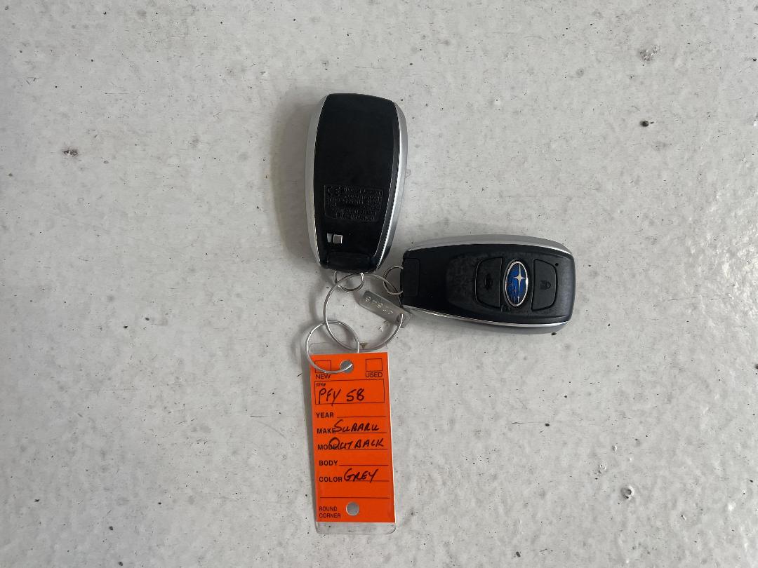 Photo '22' of Subaru Outback