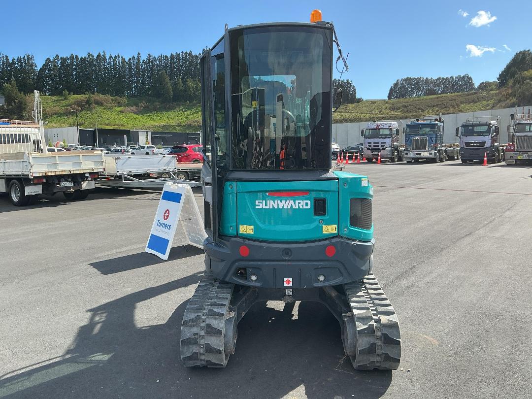 Photo '5' of Sunward SWE25UF with Trailer Excavator