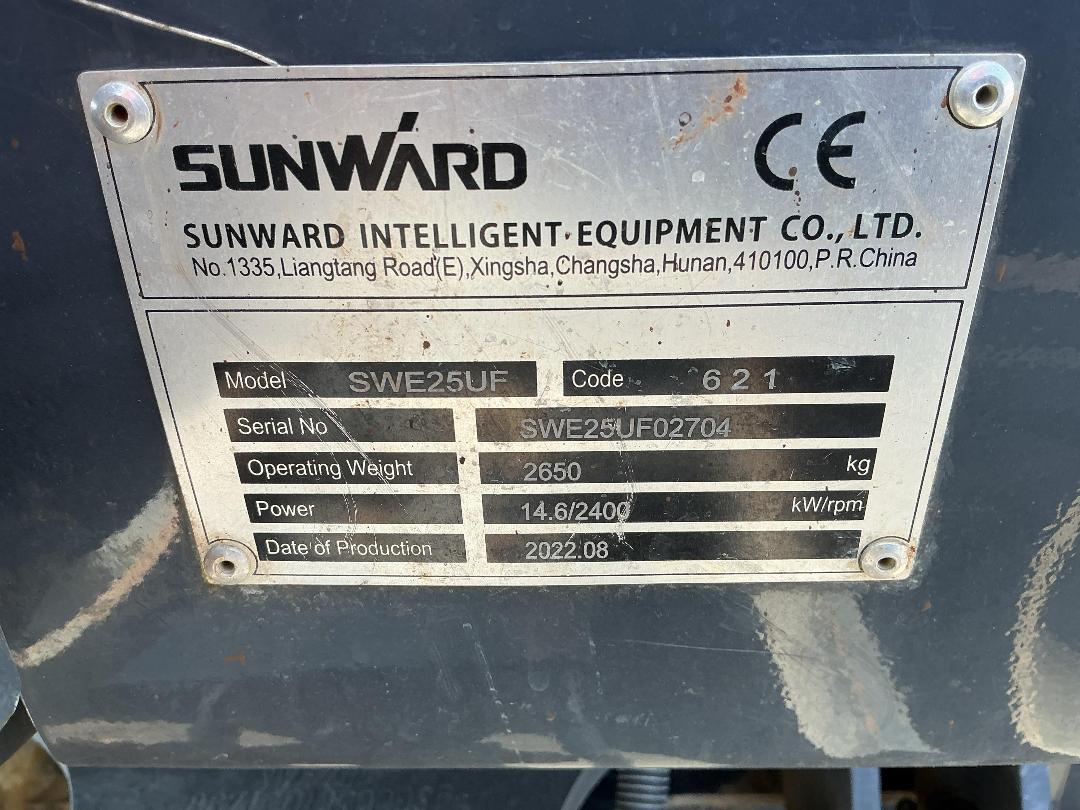Photo '14' of Sunward SWE25UF with Trailer Excavator
