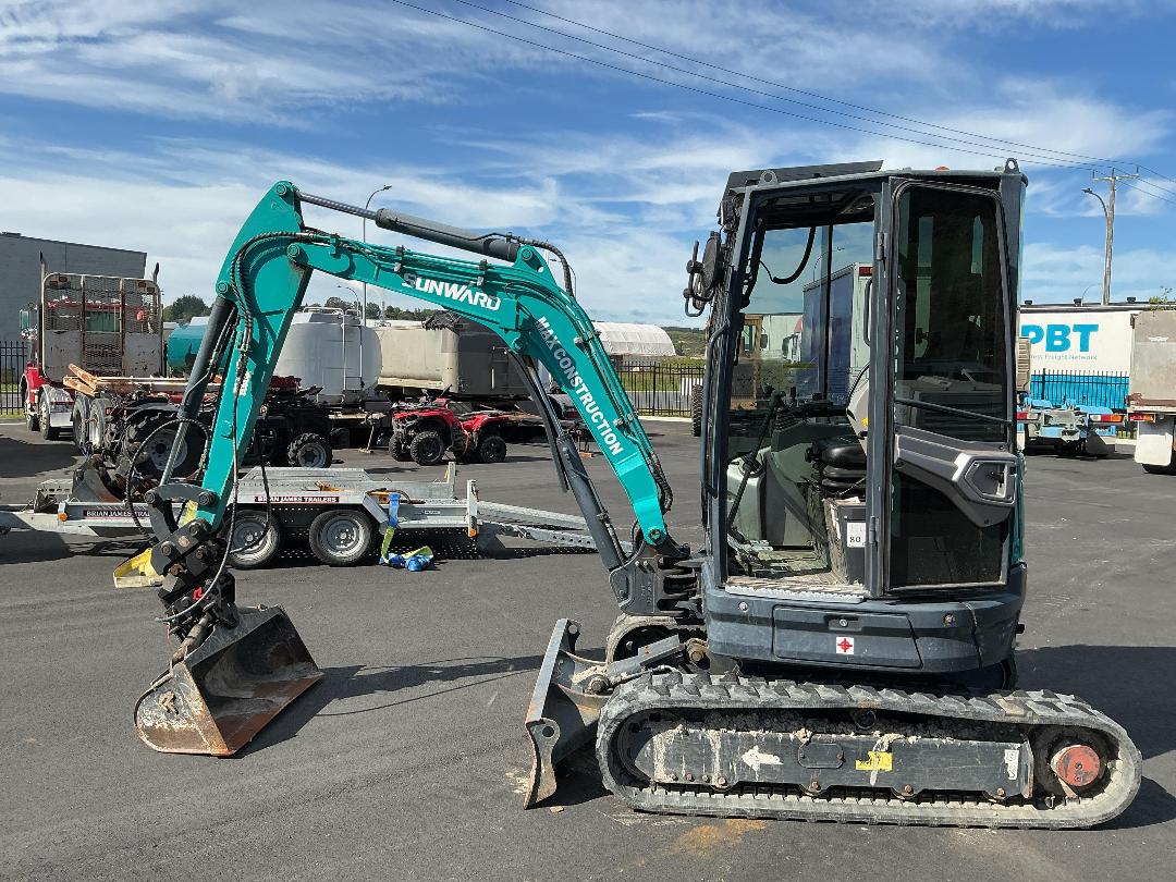 Photo '7' of Sunward SWE25UF with Trailer Excavator