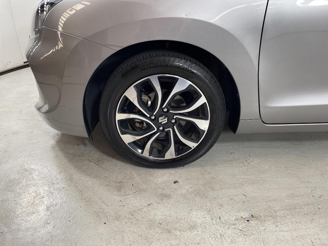 Photo '10' of Suzuki Baleno Photo '10' of Suzuki Baleno