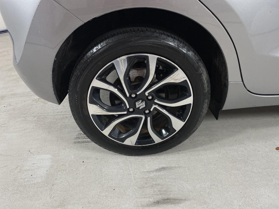 Photo '12' of Suzuki Baleno Photo '12' of Suzuki Baleno