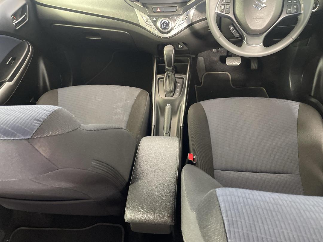 Photo '18' of Suzuki Baleno Photo '18' of Suzuki Baleno