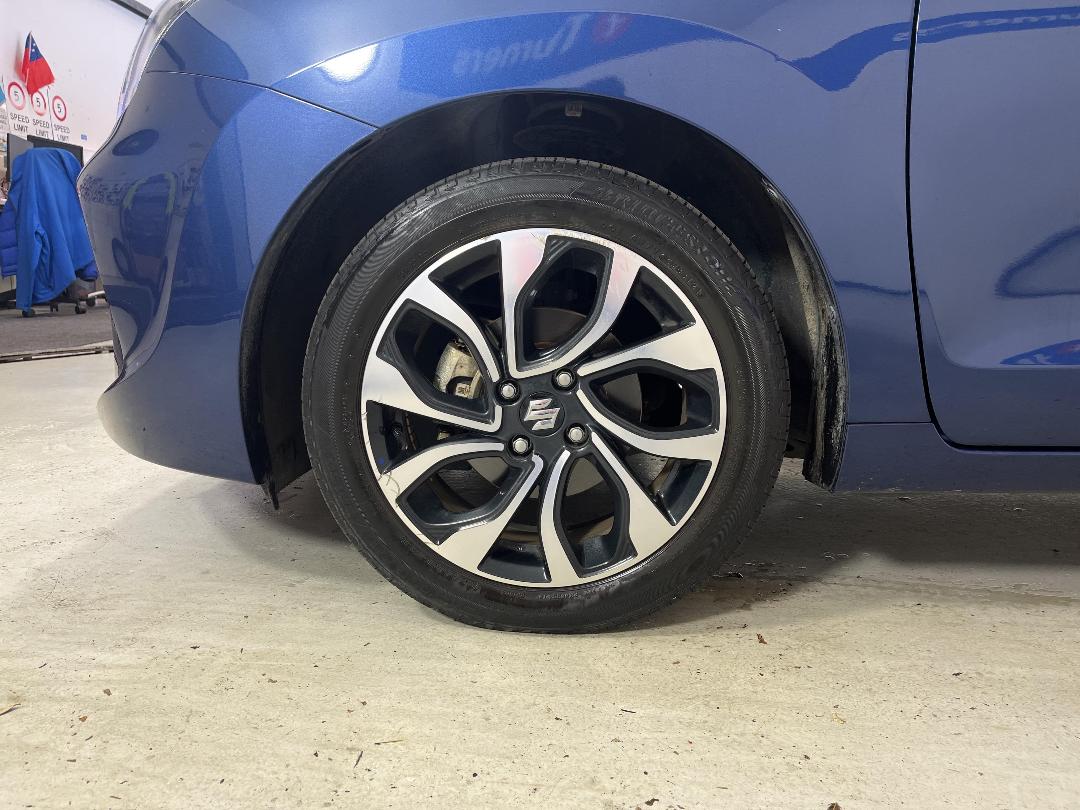 Photo '10' of Suzuki Baleno Photo '10' of Suzuki Baleno