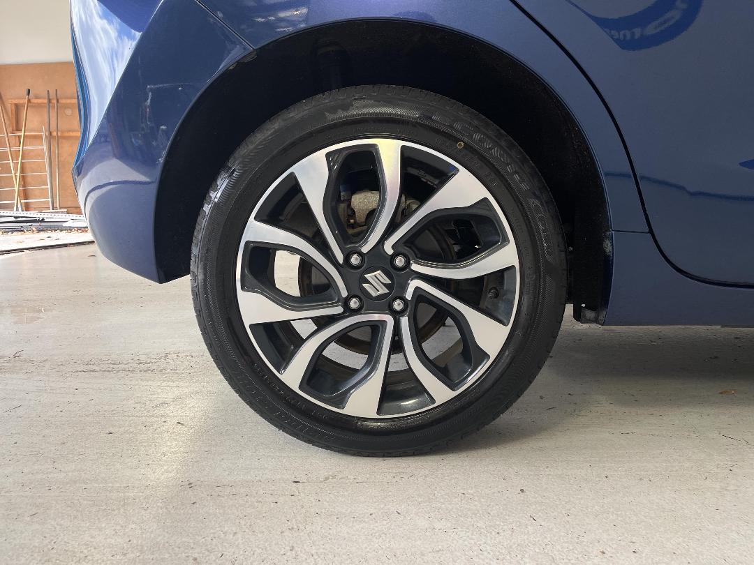 Photo '12' of Suzuki Baleno Photo '12' of Suzuki Baleno