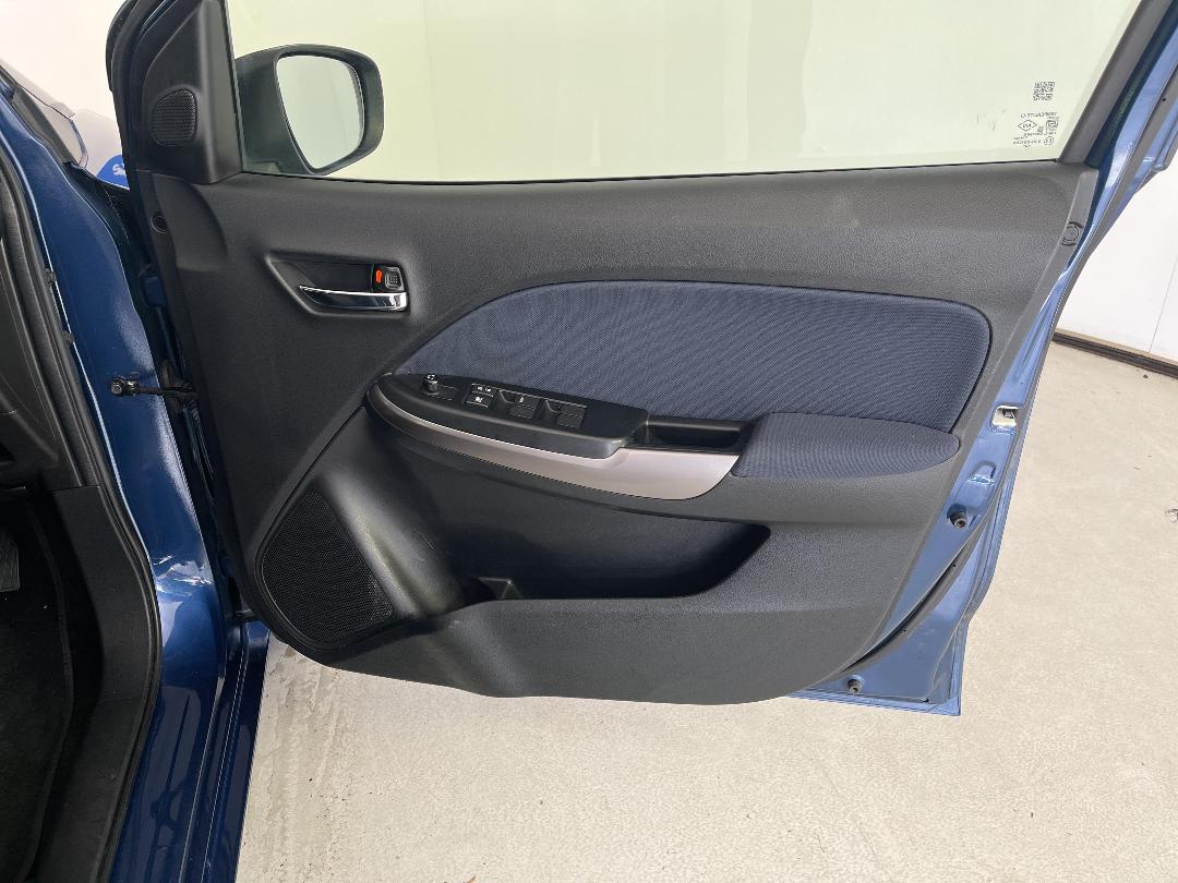 Photo '15' of Suzuki Baleno Photo '15' of Suzuki Baleno