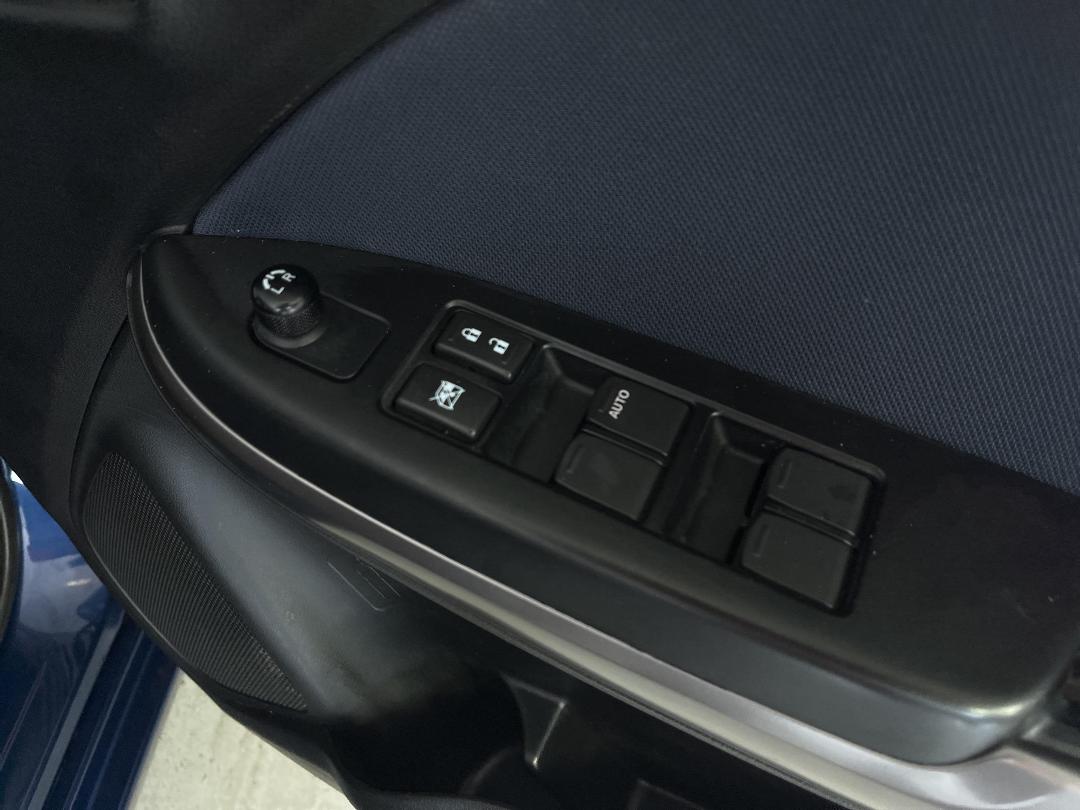 Photo '24' of Suzuki Baleno Photo '24' of Suzuki Baleno