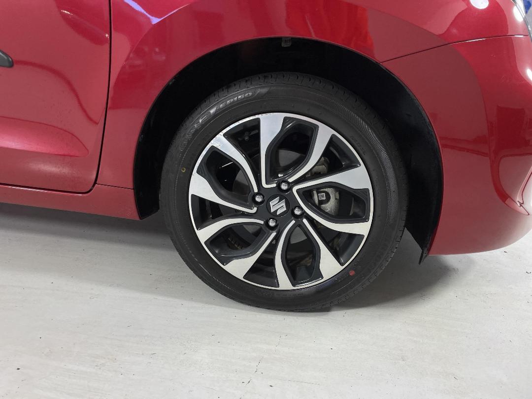 Photo '9' of Suzuki Baleno Photo '9' of Suzuki Baleno