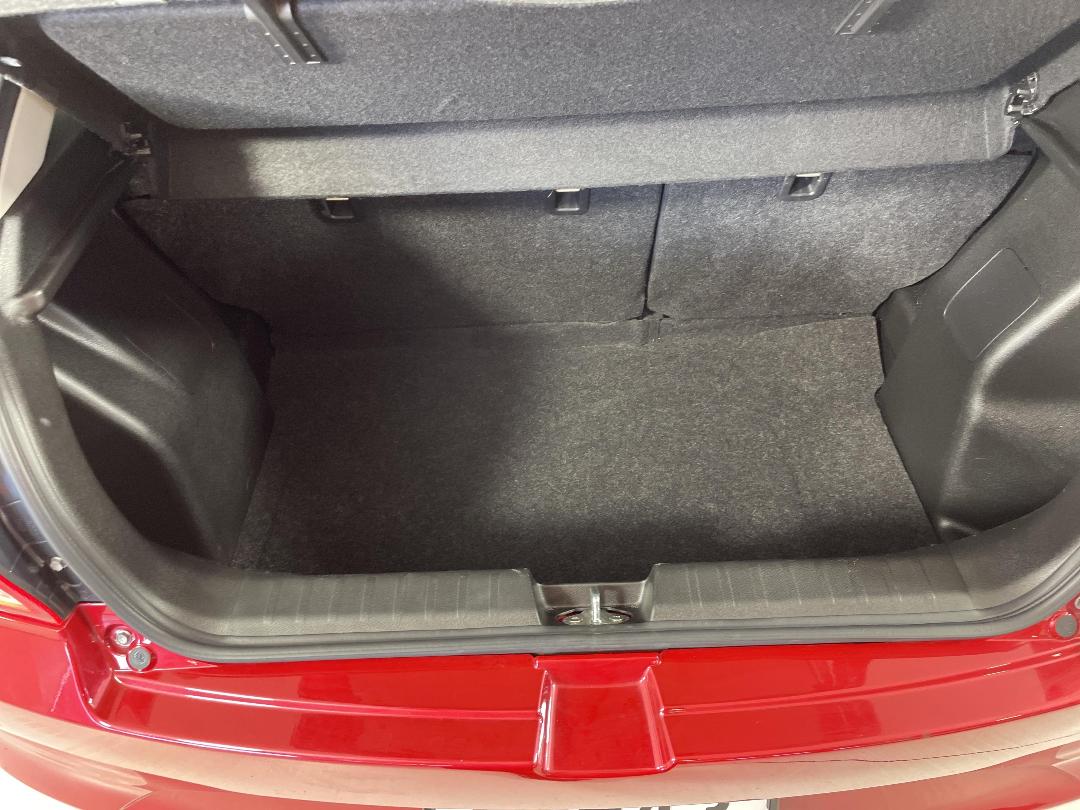 Photo '14' of Suzuki Baleno Photo '14' of Suzuki Baleno