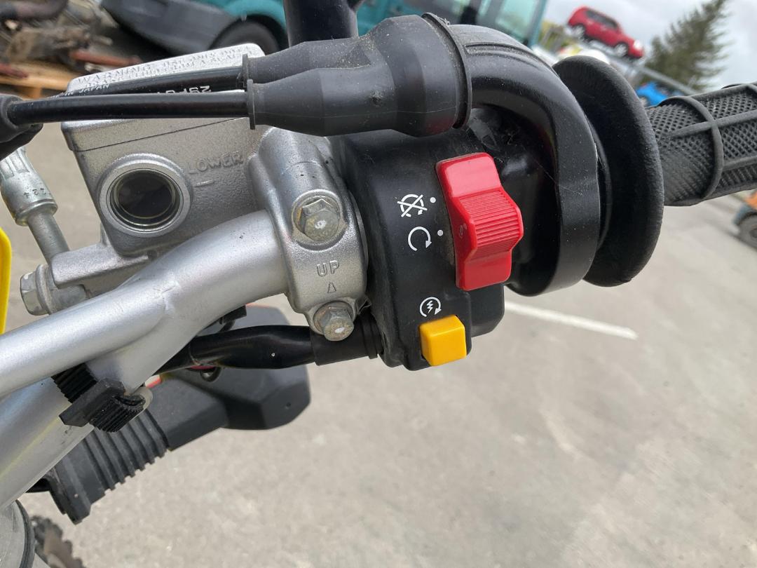 Photo '11' of Suzuki DR-Z400 EM2 Photo '11' of Suzuki DR-Z400 EM2