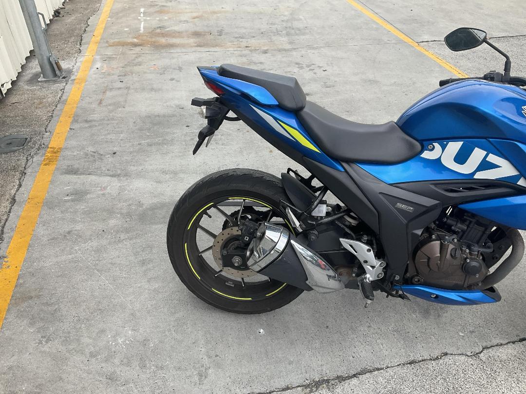 Photo '13' of Suzuki GSX250 RL Photo '13' of Suzuki GSX250 RL