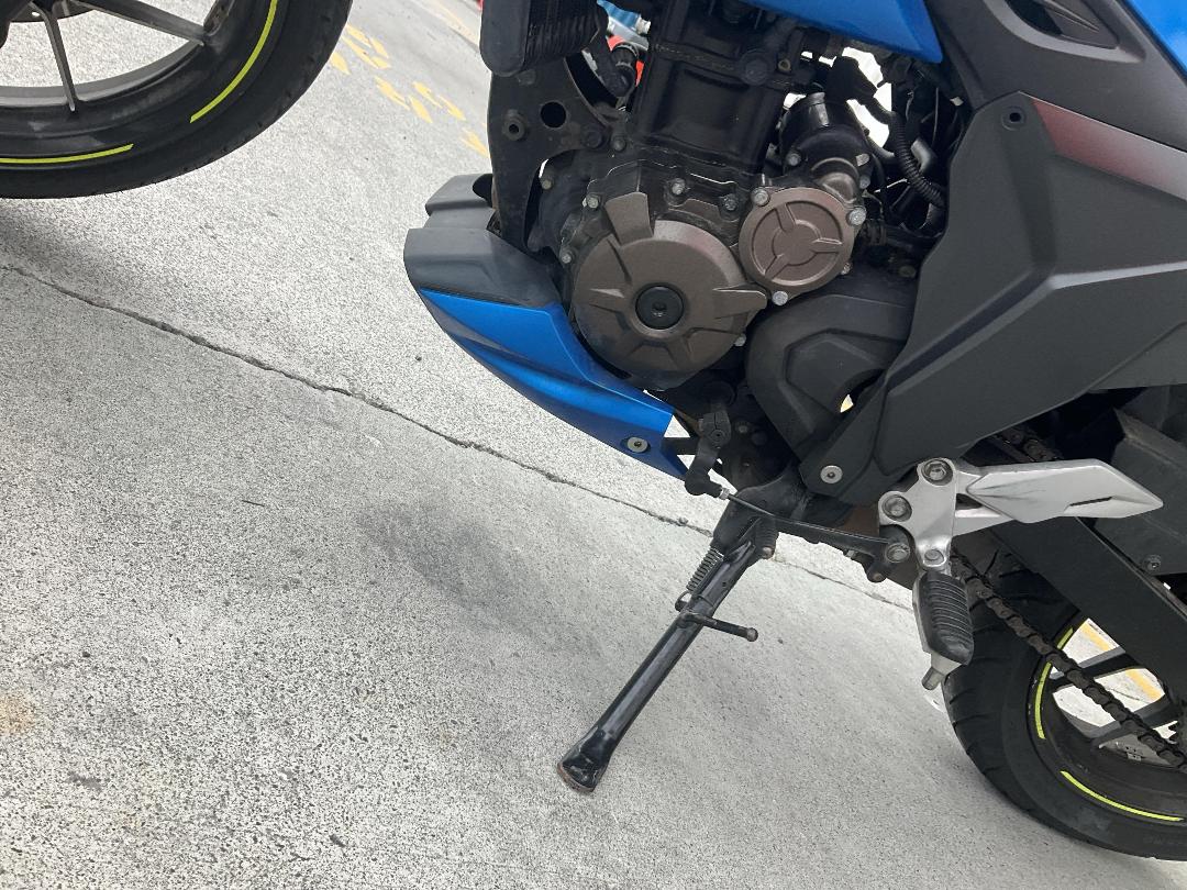 Photo '16' of Suzuki GSX250 RL Photo '16' of Suzuki GSX250 RL