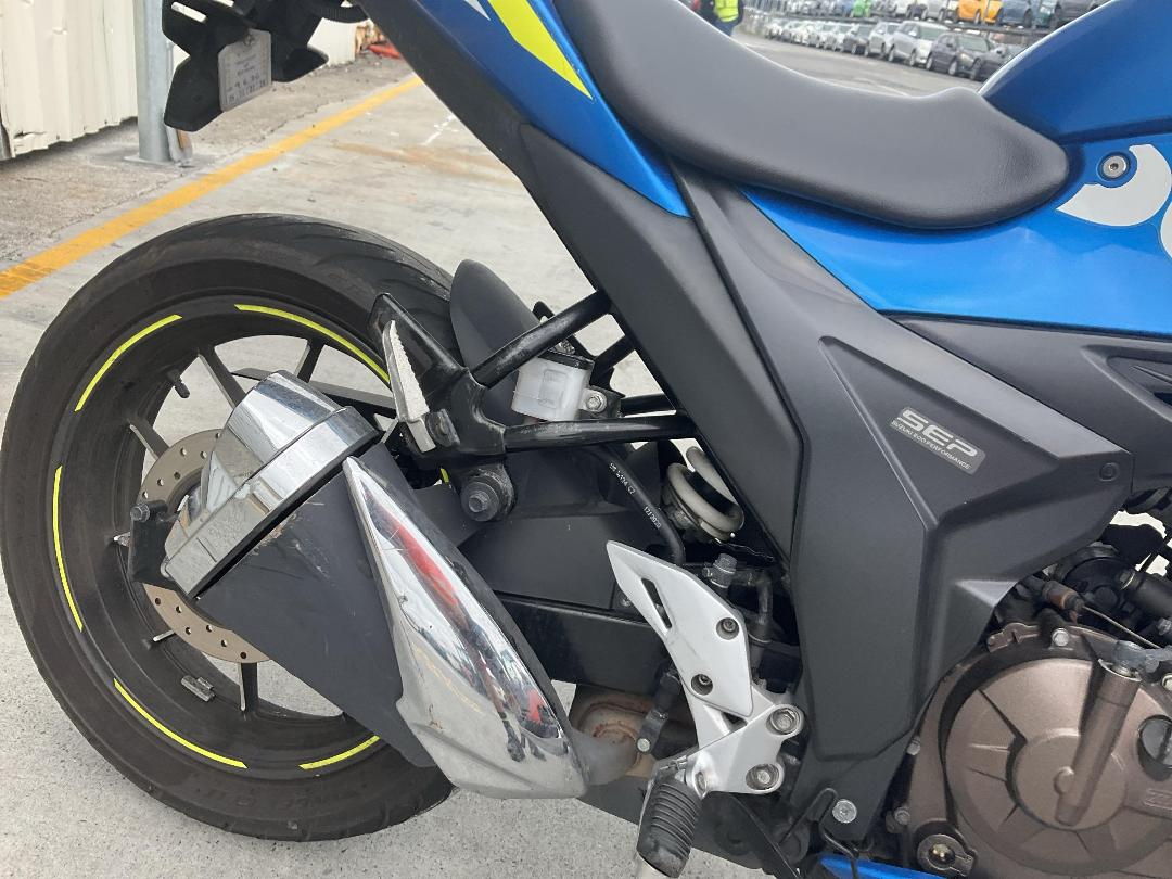 Photo '21' of Suzuki GSX250 RL Photo '21' of Suzuki GSX250 RL