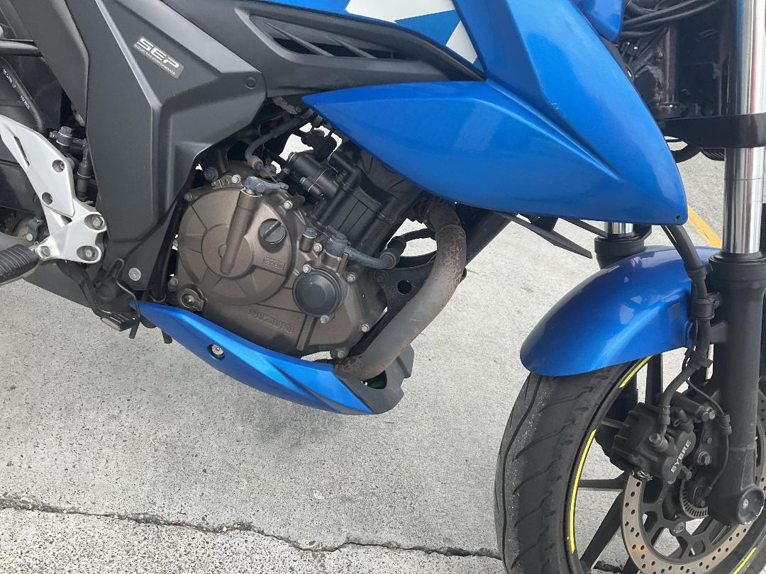 Photo '20' of Suzuki GSX250 RL Photo '20' of Suzuki GSX250 RL