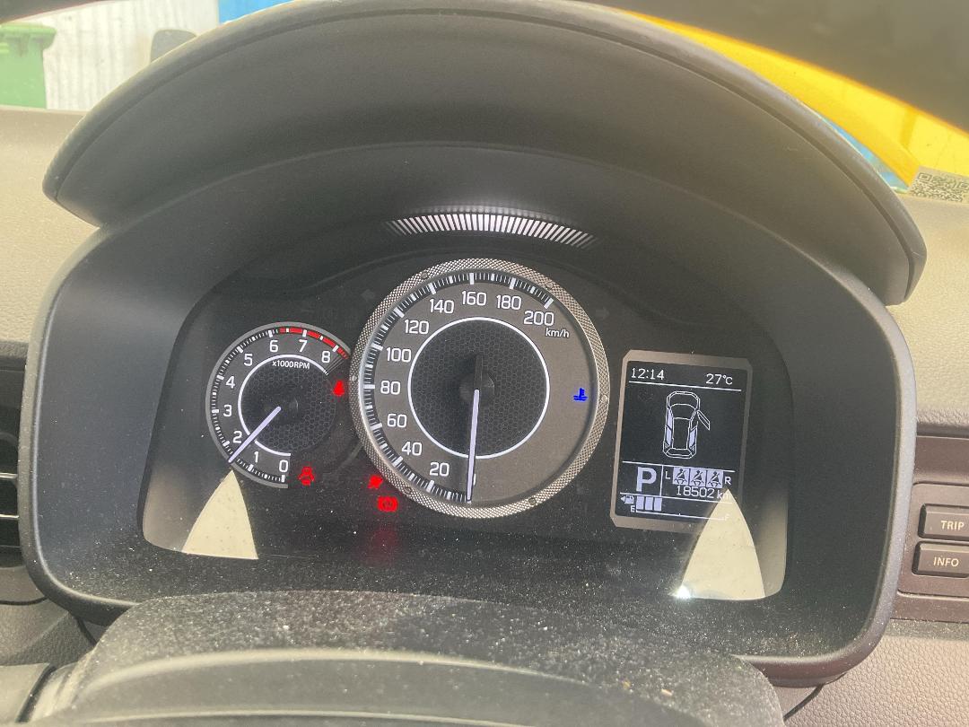 Photo '17' of Suzuki Ignis GLX Photo '17' of Suzuki Ignis GLX