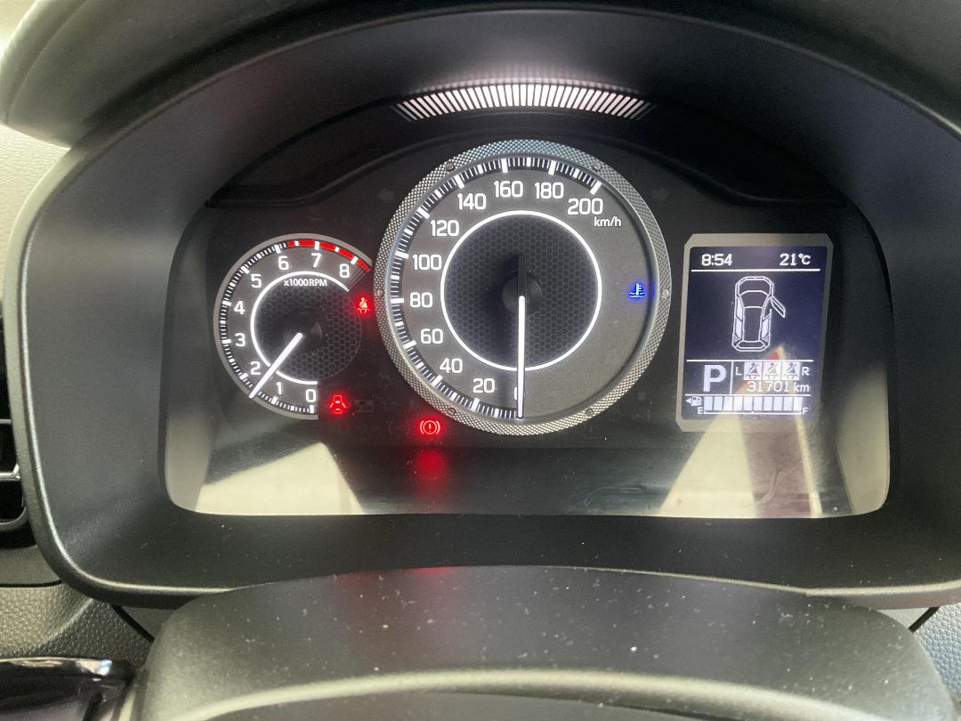 Photo '10' of Suzuki Ignis GLX