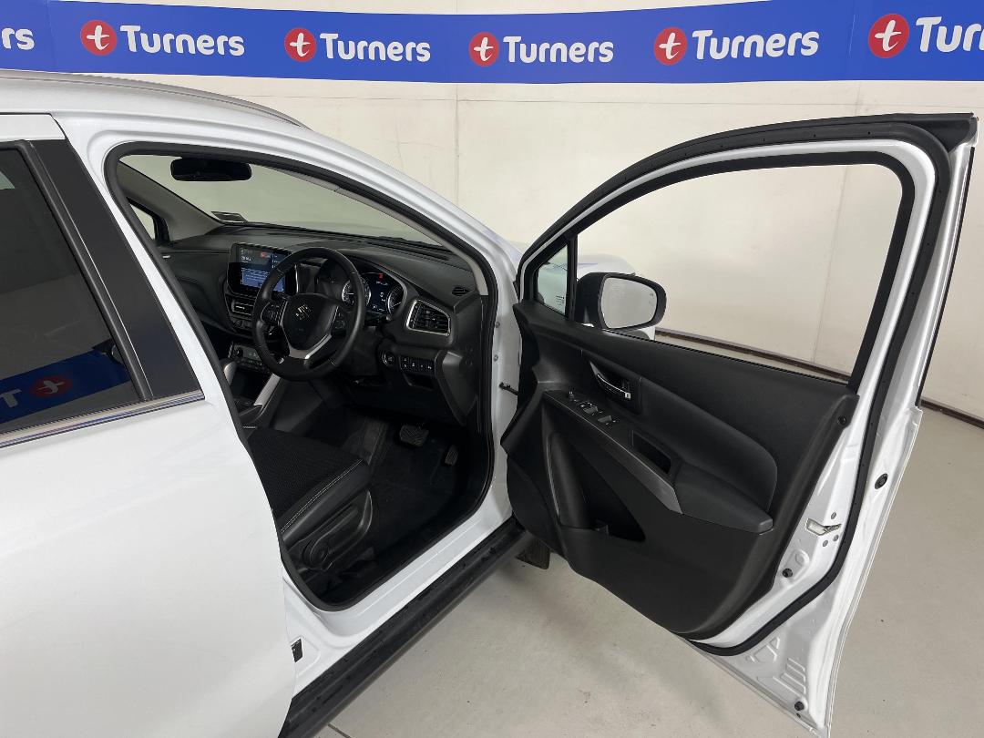 Photo '15' of Suzuki S-Cross Photo '15' of Suzuki S-Cross