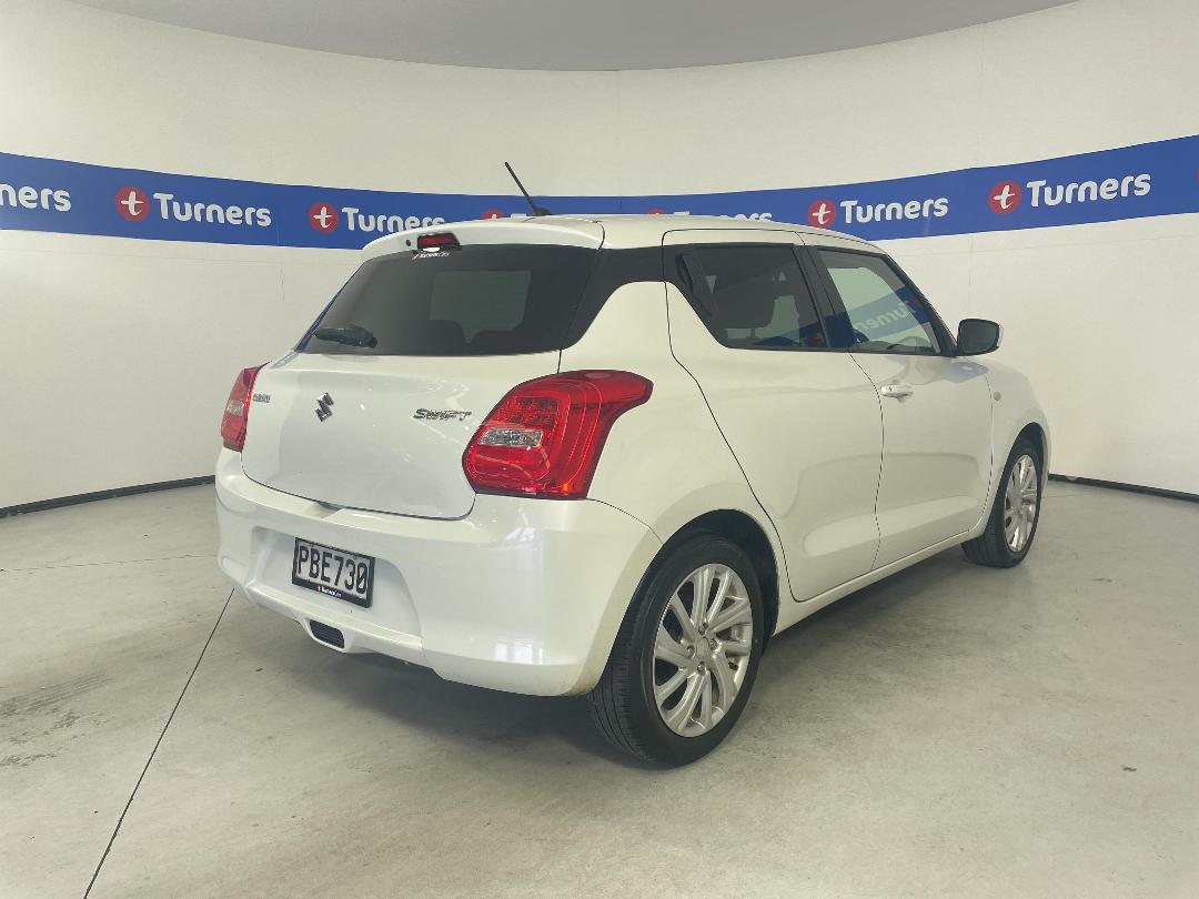 Photo '7' of Suzuki Swift