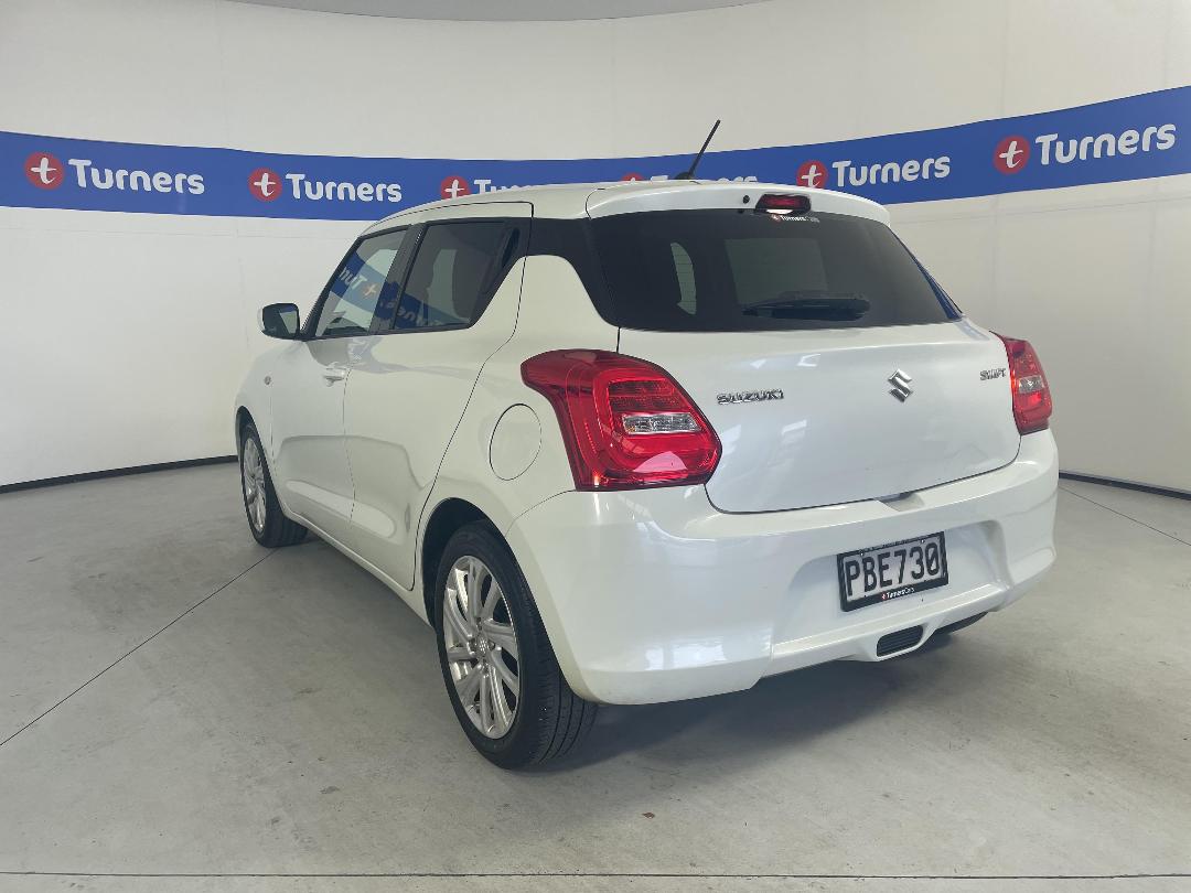 Photo '5' of Suzuki Swift