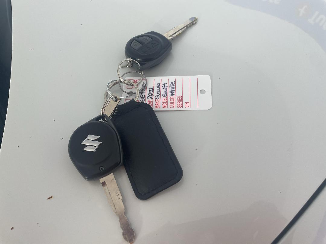 Photo '22' of Suzuki Swift