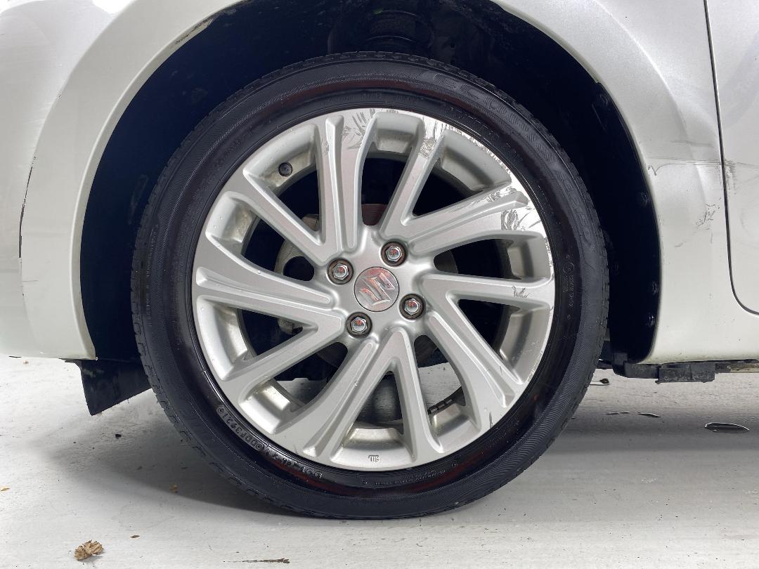 Photo '10' of Suzuki Swift Photo '10' of Suzuki Swift