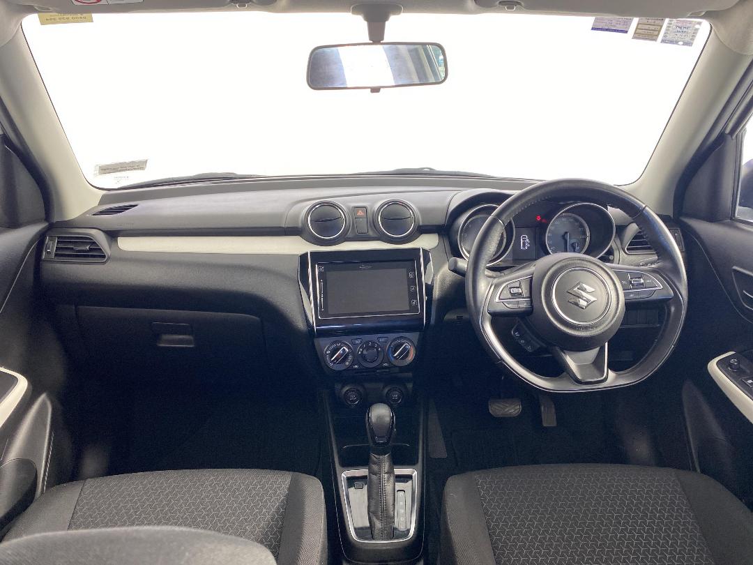 Photo '17' of Suzuki Swift Photo '17' of Suzuki Swift