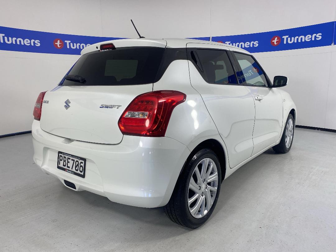 Photo '7' of Suzuki Swift