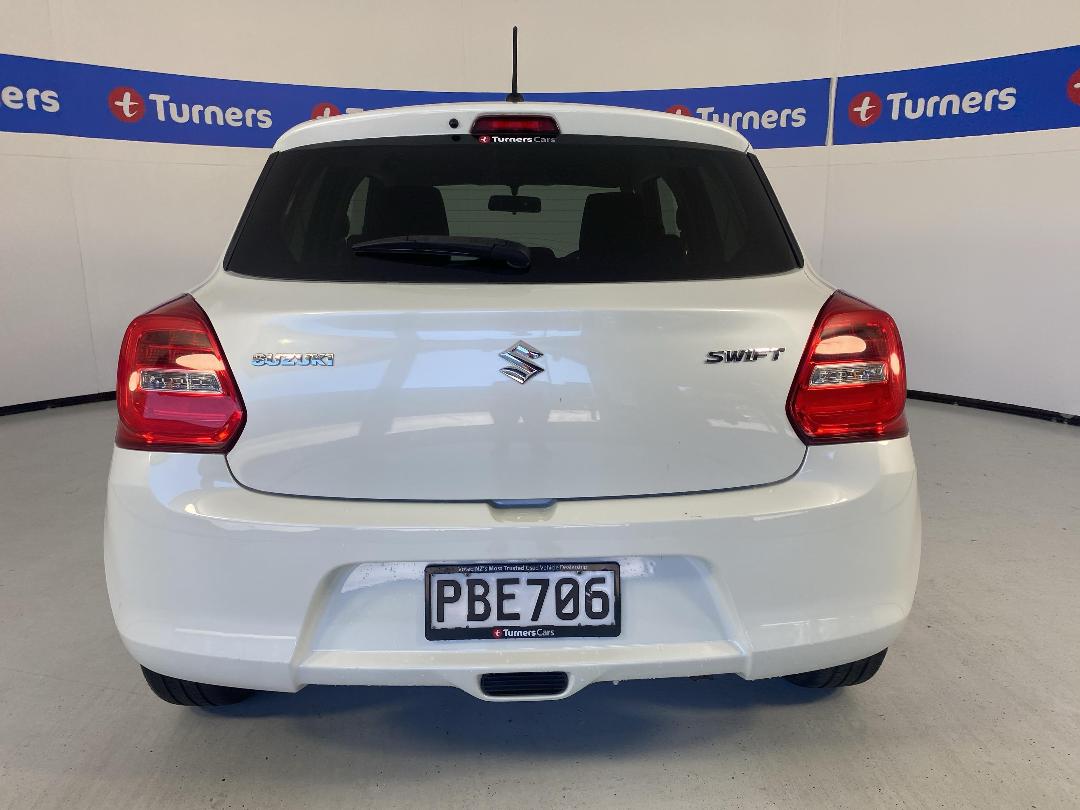 Photo '6' of Suzuki Swift